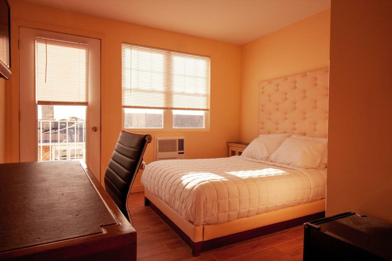 Cherry Grove Grove Hotel المظهر الخارجي الصورة